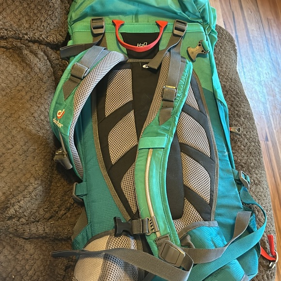 Deuter 28L backpack
